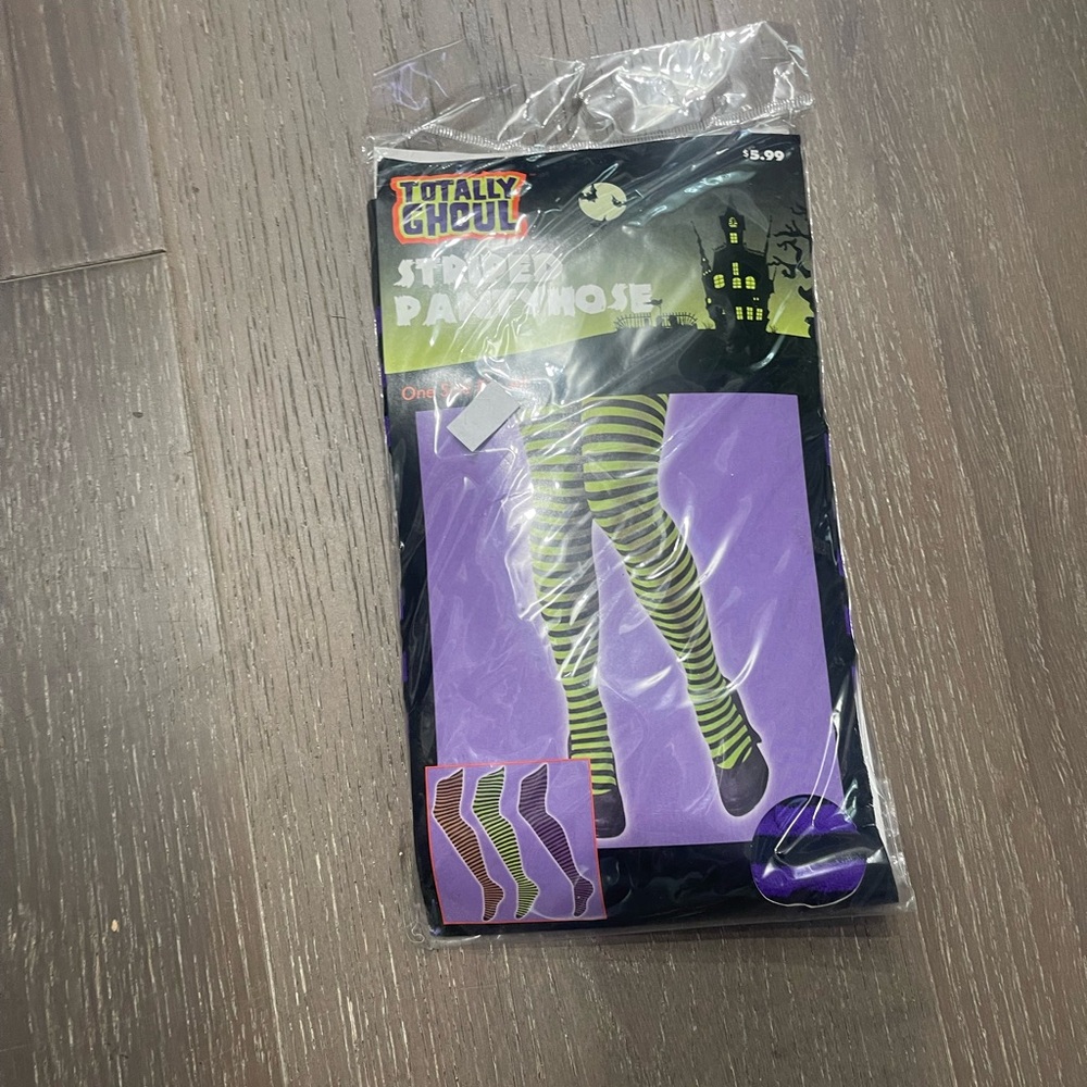 Totally ghoul striped pantyhose. NWT one size black/white